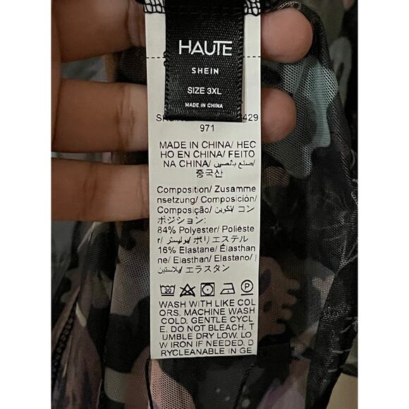 Halloween Print Mesh Top NWOT 3X - Picture 4 of 6